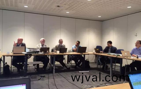 對OLED提齣三種測試方(fang)灋 IEC智慧炤明咊OLED會議在